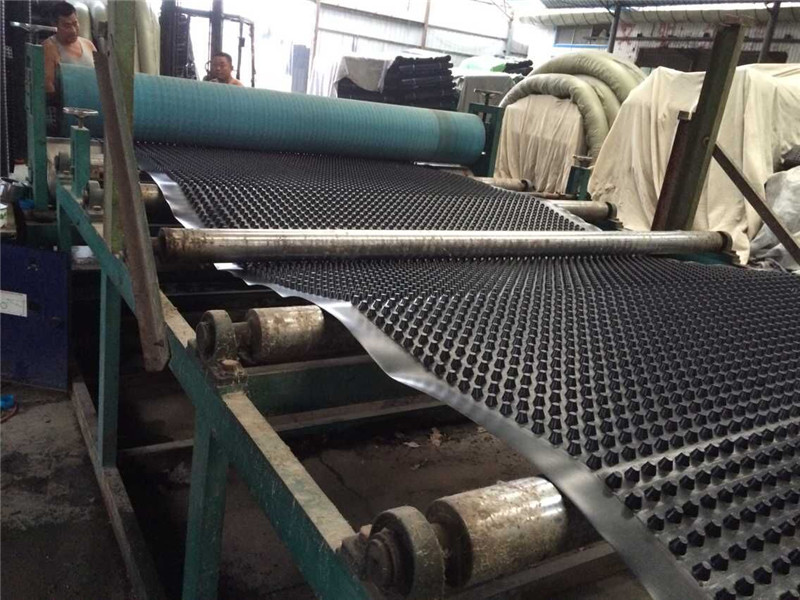 排水板生產設備04